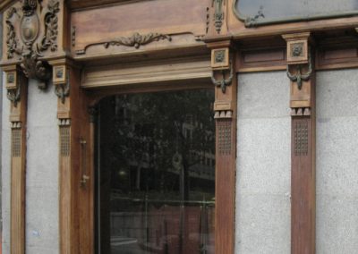 Restauración de revestimiento de fachada de madera.